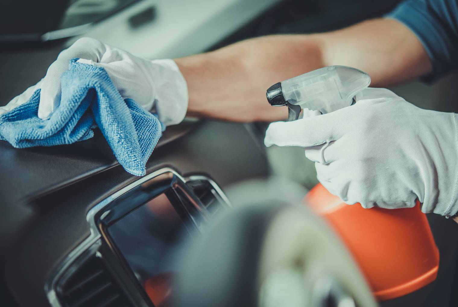 Guide : comment laver sa voiture chez soi ? - Blog Stickers AZ